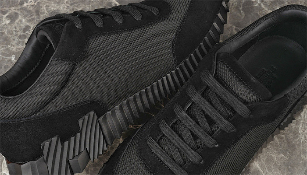 H*ER*MES SNEAKER