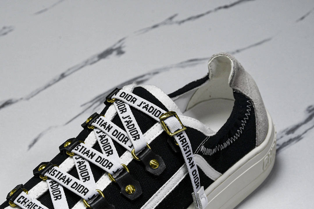 B23 OBLIQUE LOW SNEAKERS