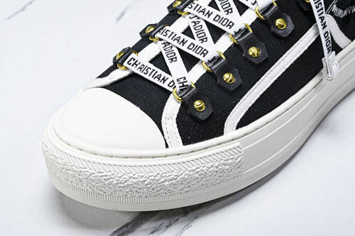 B23 OBLIQUE LOW SNEAKERS