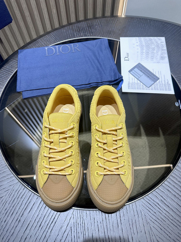 DR B33 SNEAKER