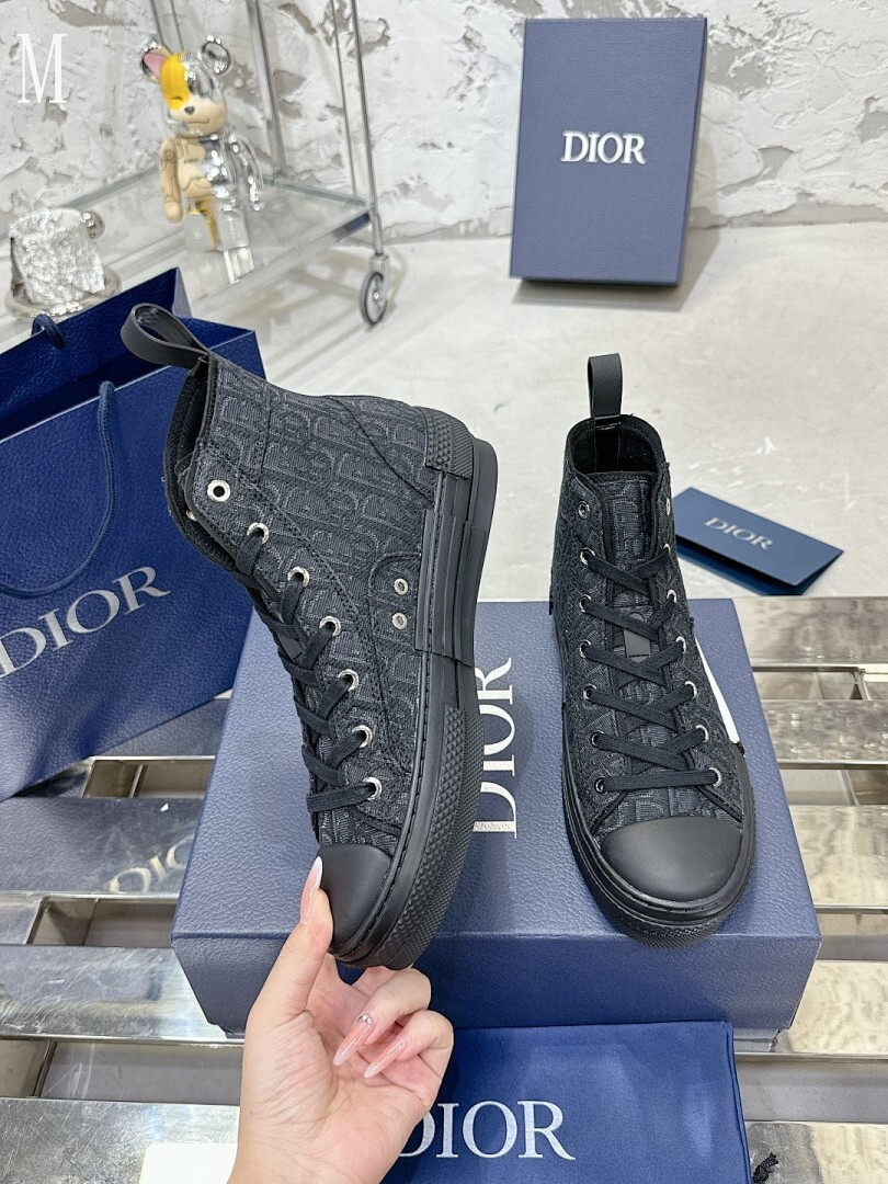 D B23 HIGH-TOP SNEAKERS