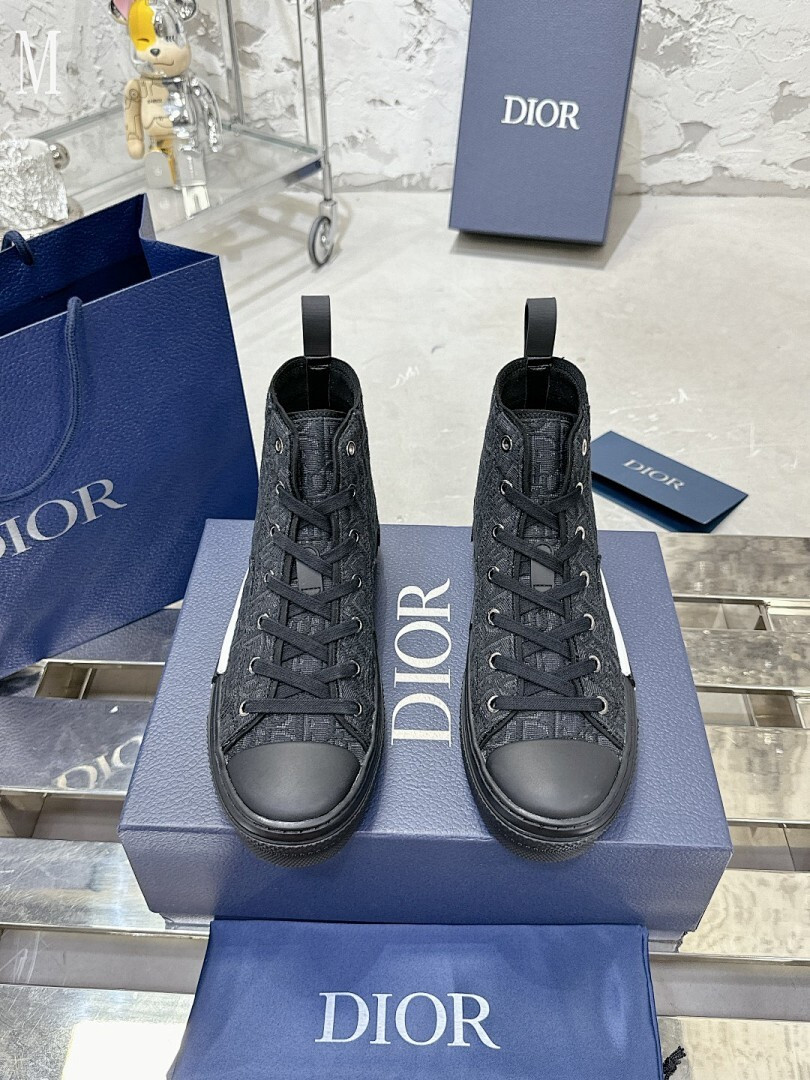 D B23 HIGH-TOP SNEAKERS