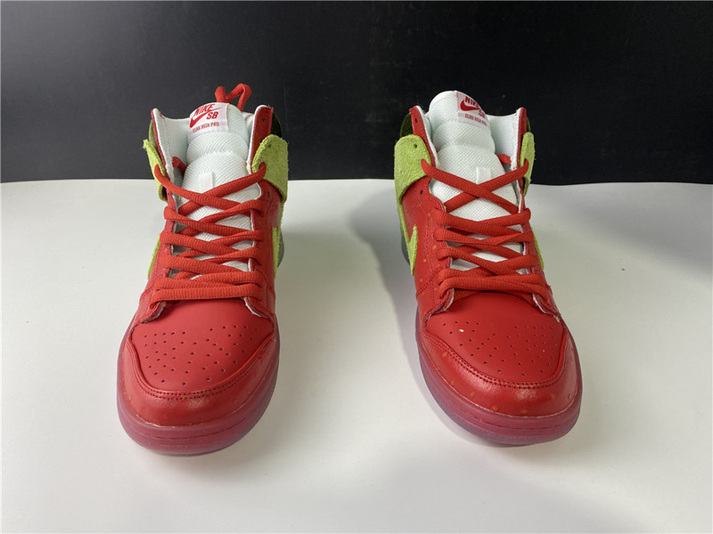 Dunk SB Nike SB Dunk High Strawberry Cough CW7093-600