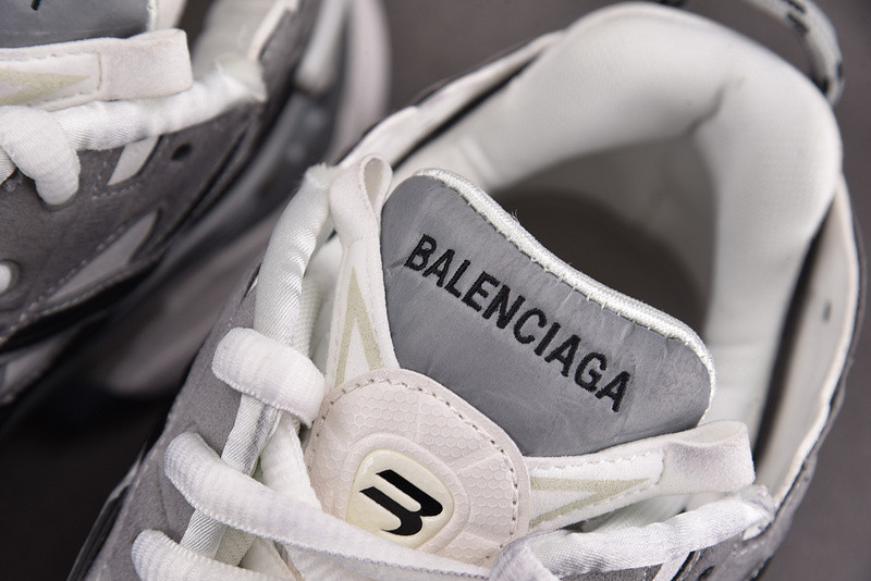 Ba*len*cia*ga runner 677403-w3rb5-9012