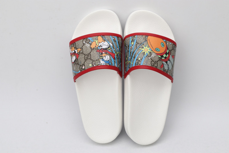 GUC LEATHER SLIDE