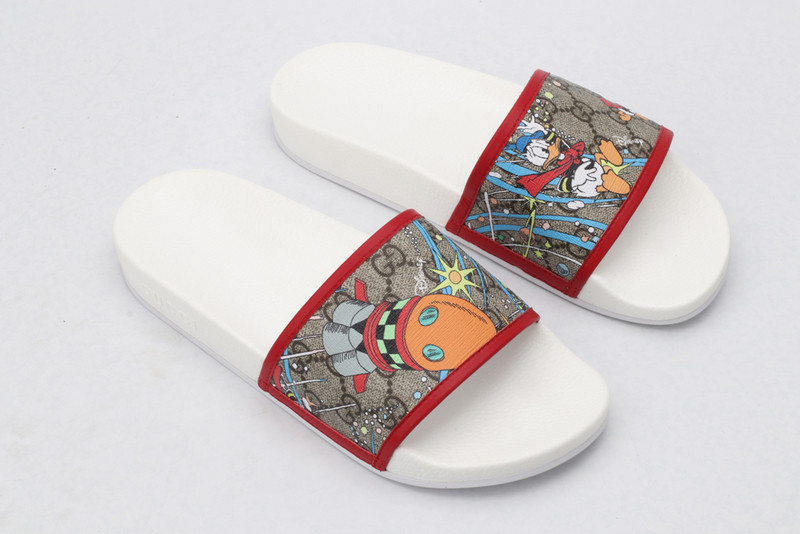 GUC LEATHER SLIDE