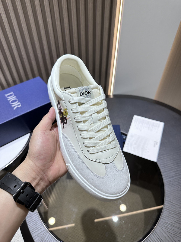 DR B33 SNEAKER