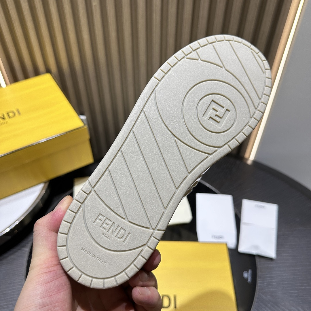 F**di SNEAKERS