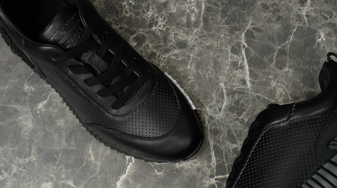 H*ER*MES SNEAKER