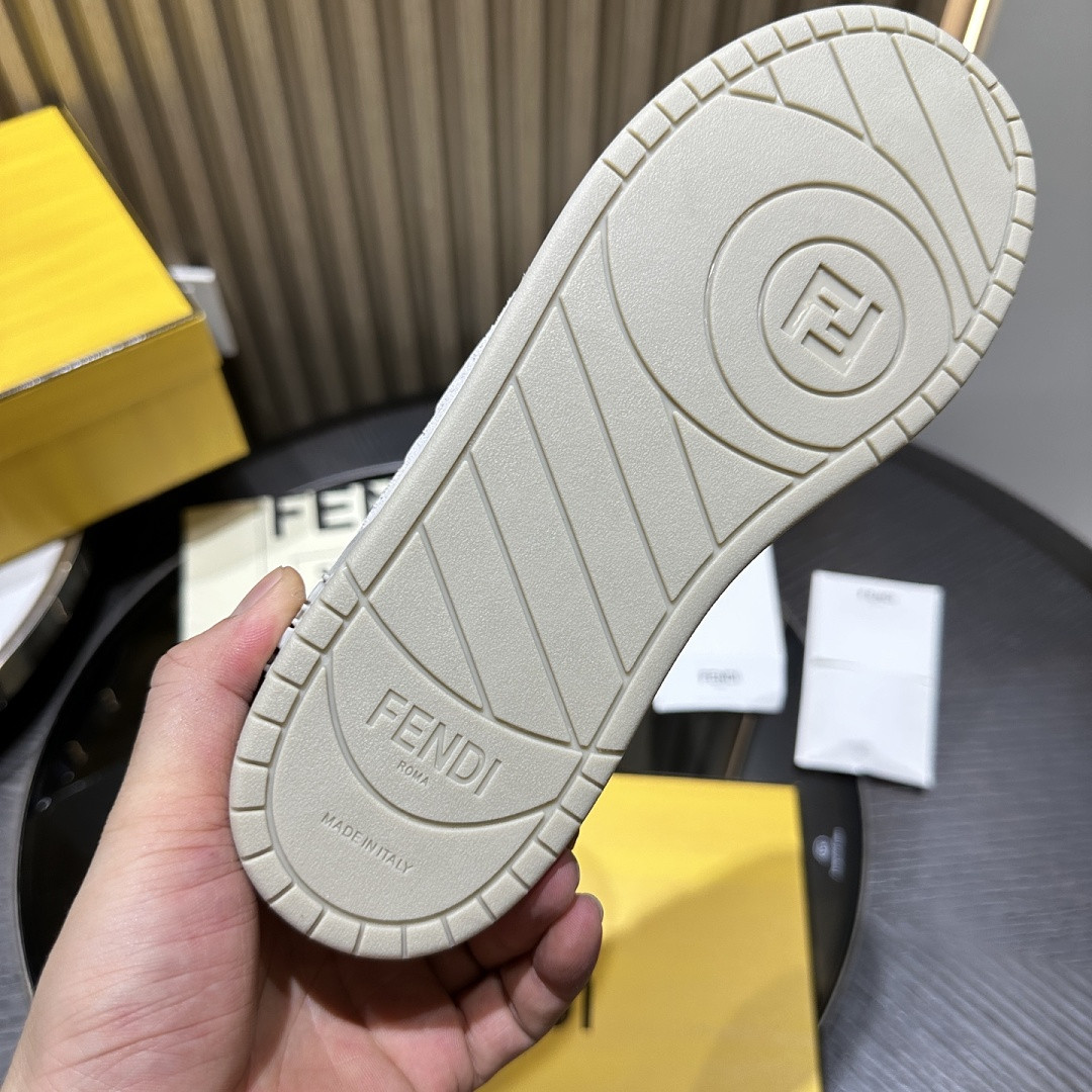 F**di SNEAKERS