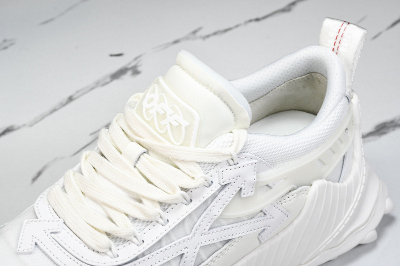 OW C/O ODSY-1000 SPORTS SHOES