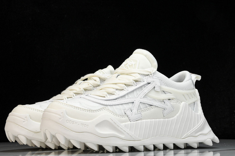 OW C/O ODSY-1000 SPORTS SHOES