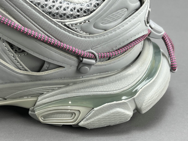 BALENCIAGA TRACK 800590 WTRHK 1013