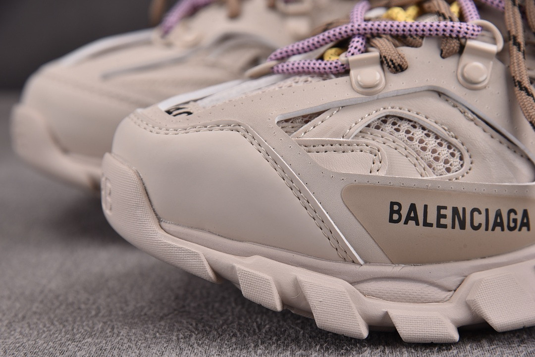 Ba1en*iaga TRACK 800592 WTRHK 0135