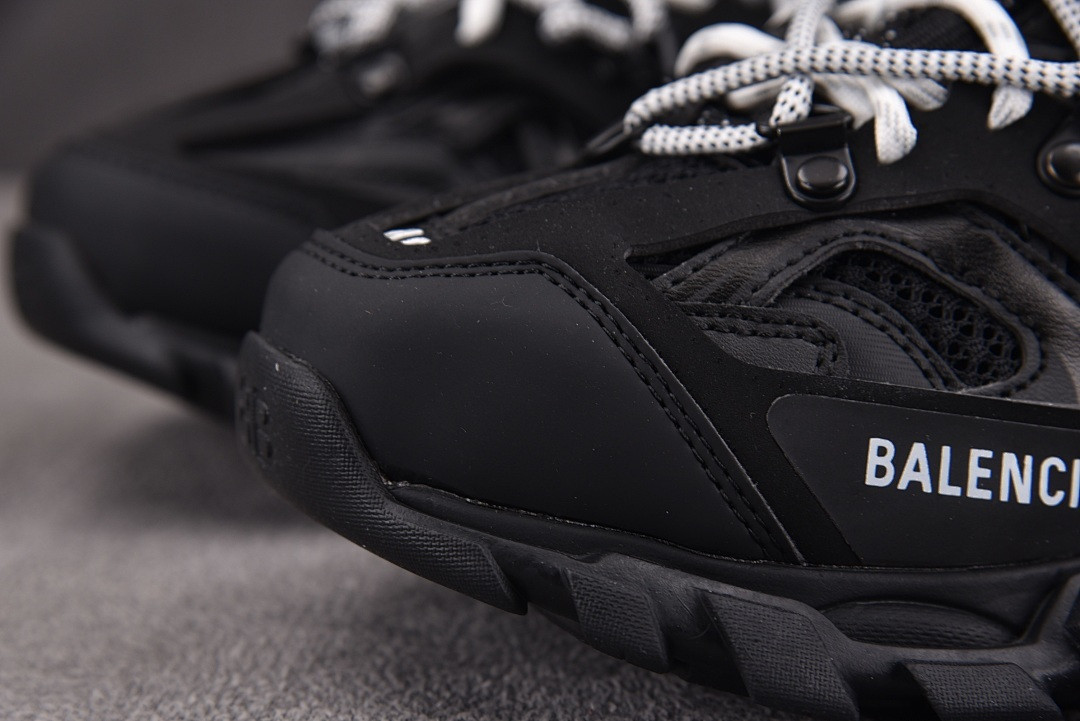 Ba1en*iaga TRACK 800592 WTRHK 1020