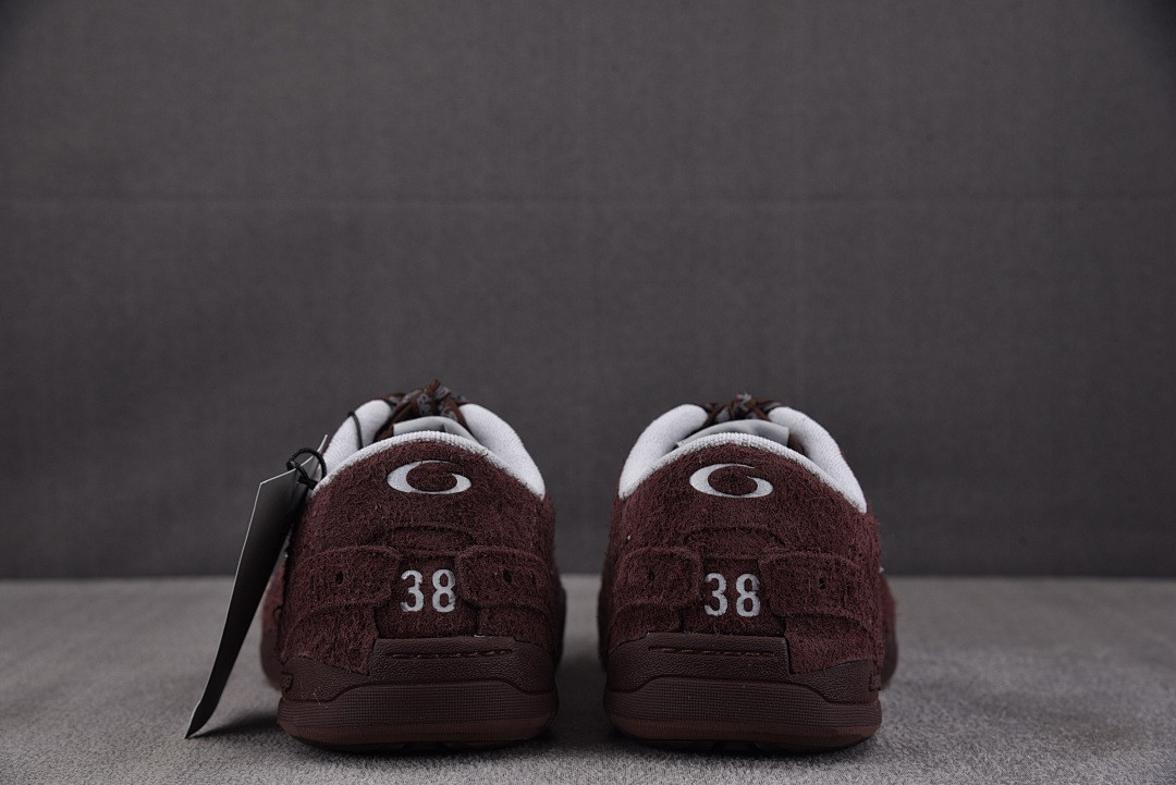 Ba1en*iaga Hamptons Worn-Out