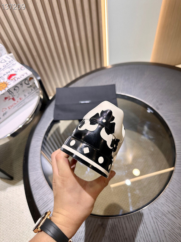 DG SNEAKER