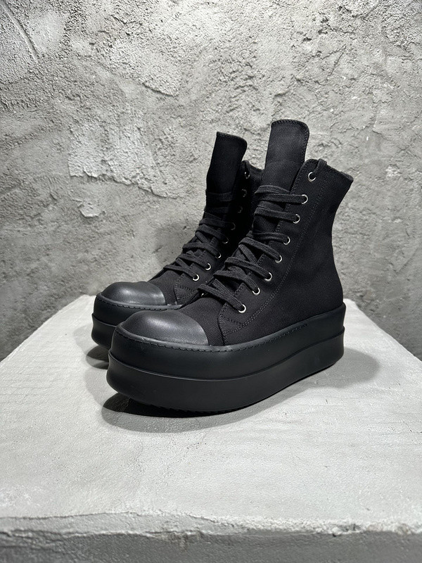 RICK 0WENS SNEAKERS