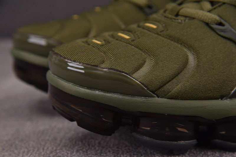 Nike Air VaporMax Plus