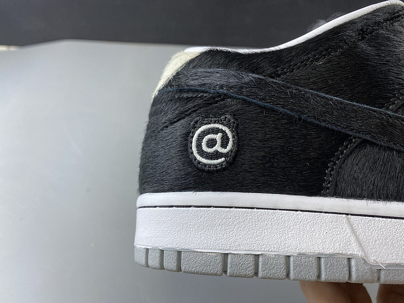 NIKE SB DUNK LOW BLACK WHITE CZ5127-001