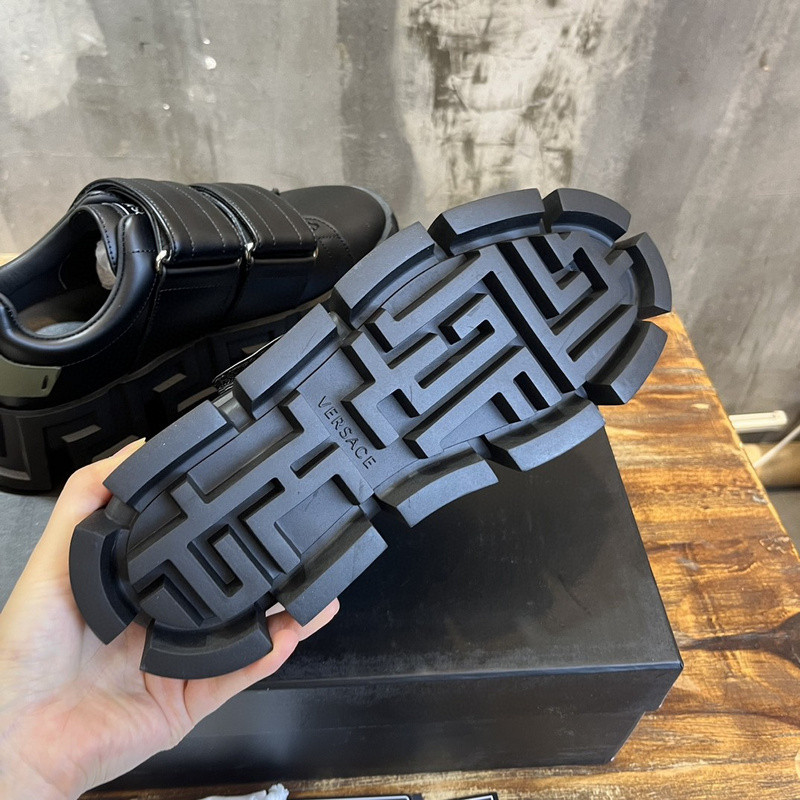 VERSACE SNEAKER