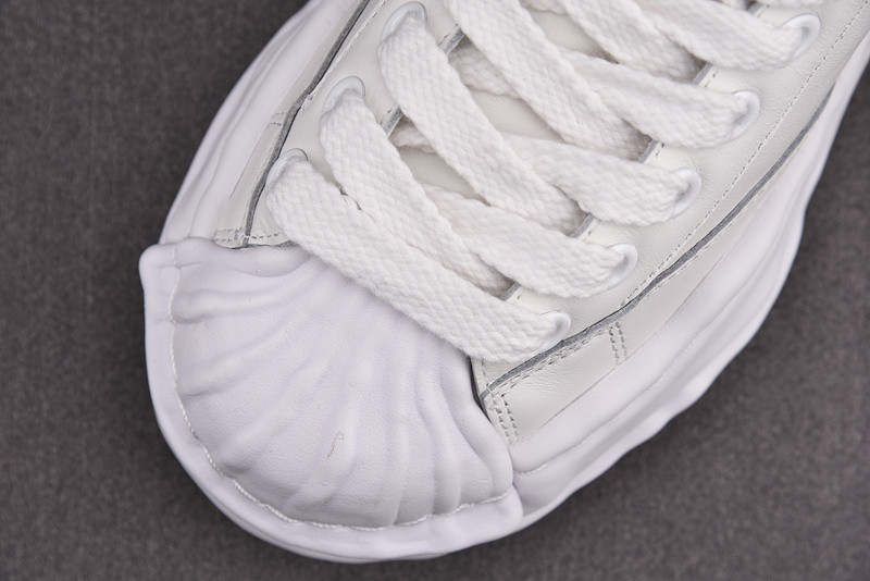MAISON MIHARA SNEAKERS