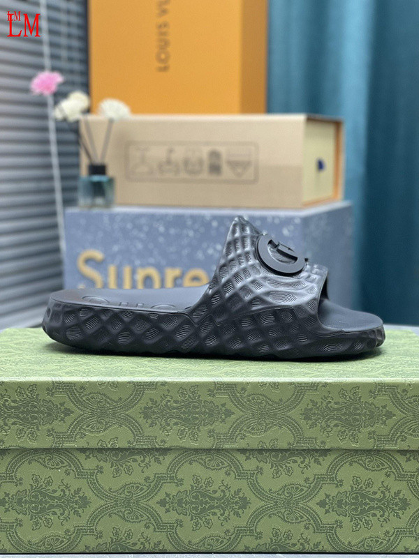 GUC LEATHER SLIDE