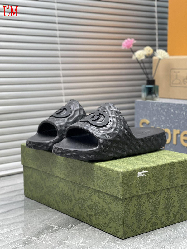 GUC LEATHER SLIDE