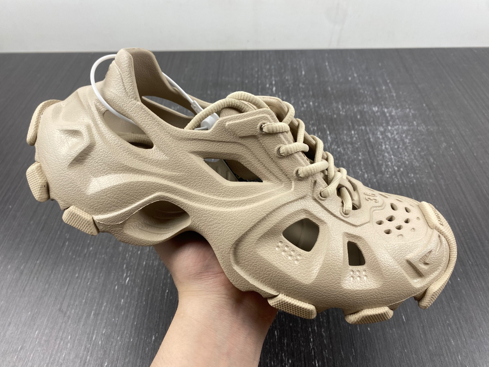 Ba*len*cia*ga blc* hd lace-up sneaker 702416w3ces9300