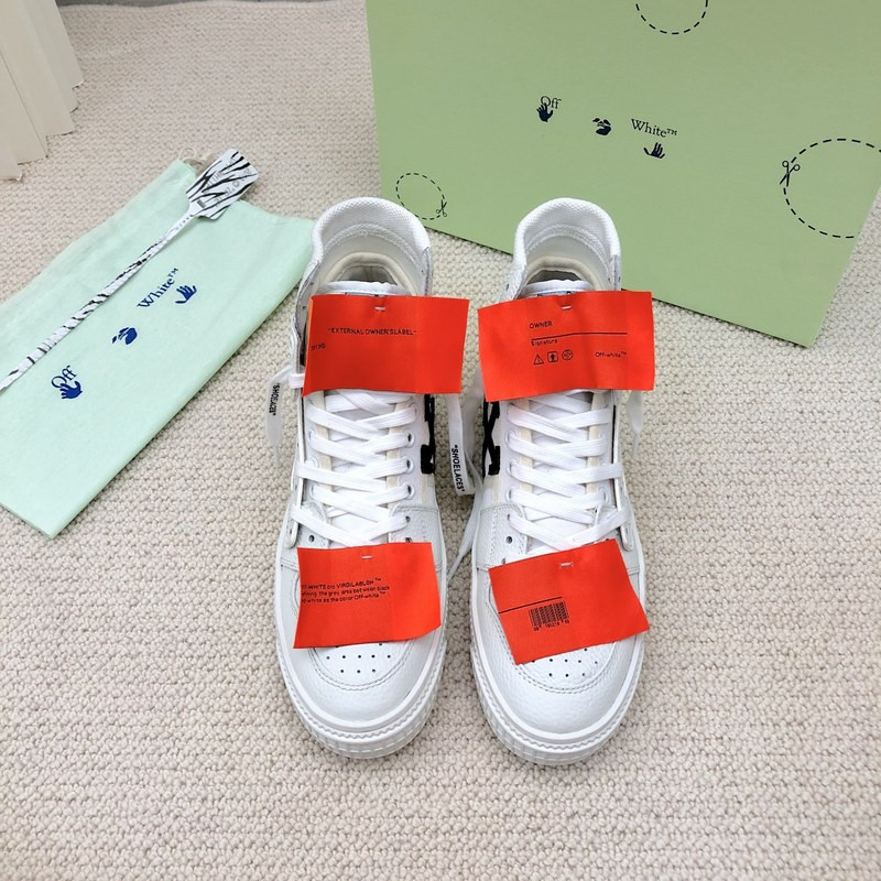 Off-White c/o Virgil Abloh