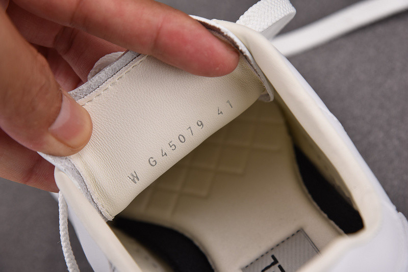 CHA_NEL SNEAKERS