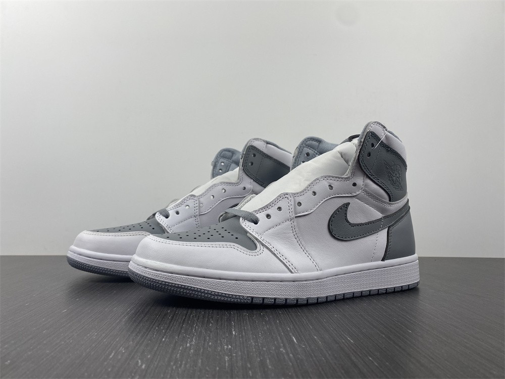 Air Jordan 1 High OG “Stealth” 555088-037