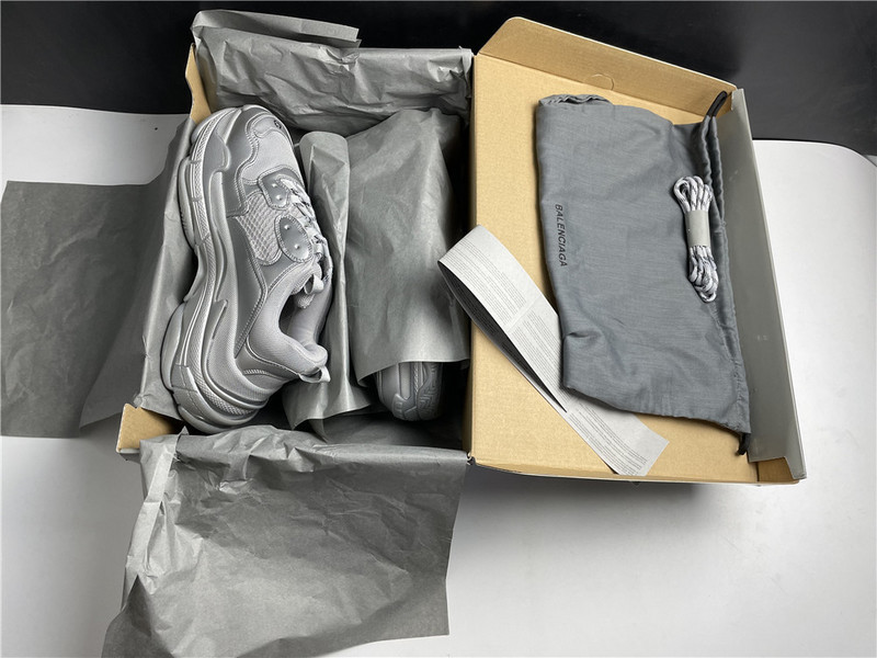 Ba*len*cia*ga sliver white sneaker 536737 w0901 8100