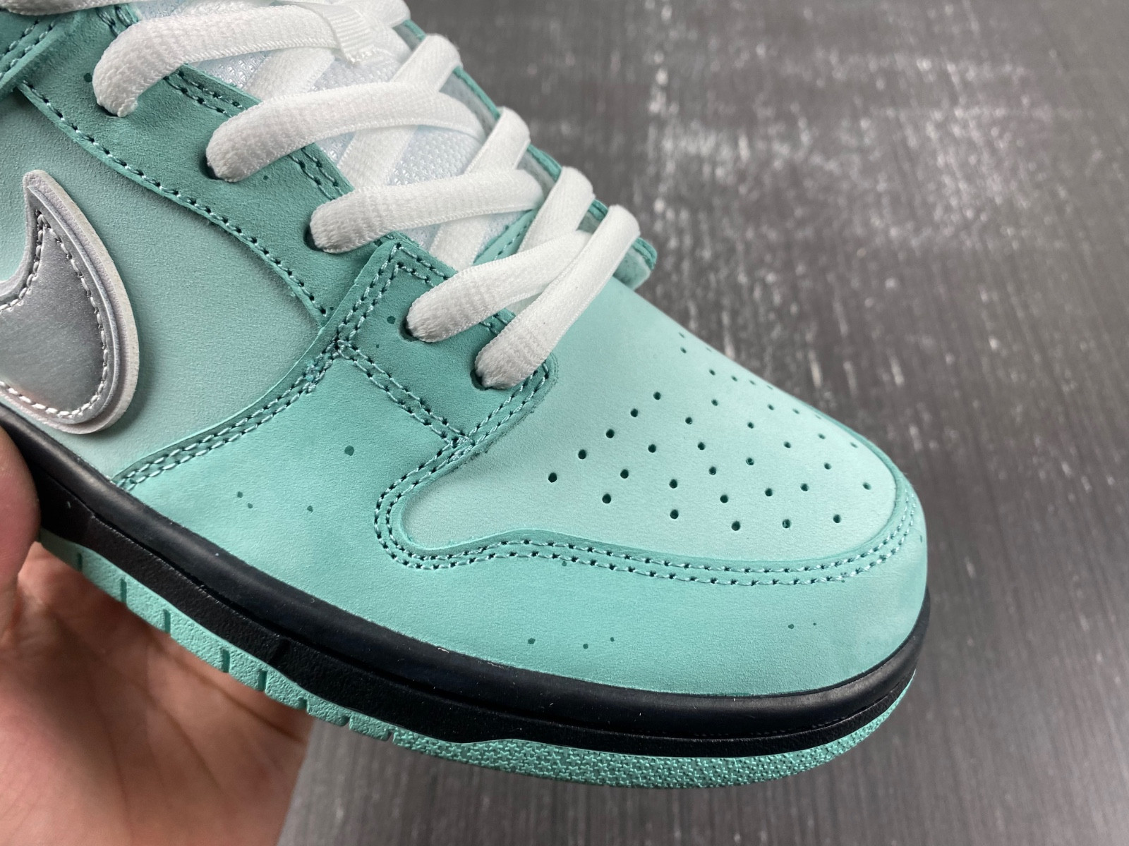 concepts x T*f*ny co. x nike sb dunk low bv1310-402