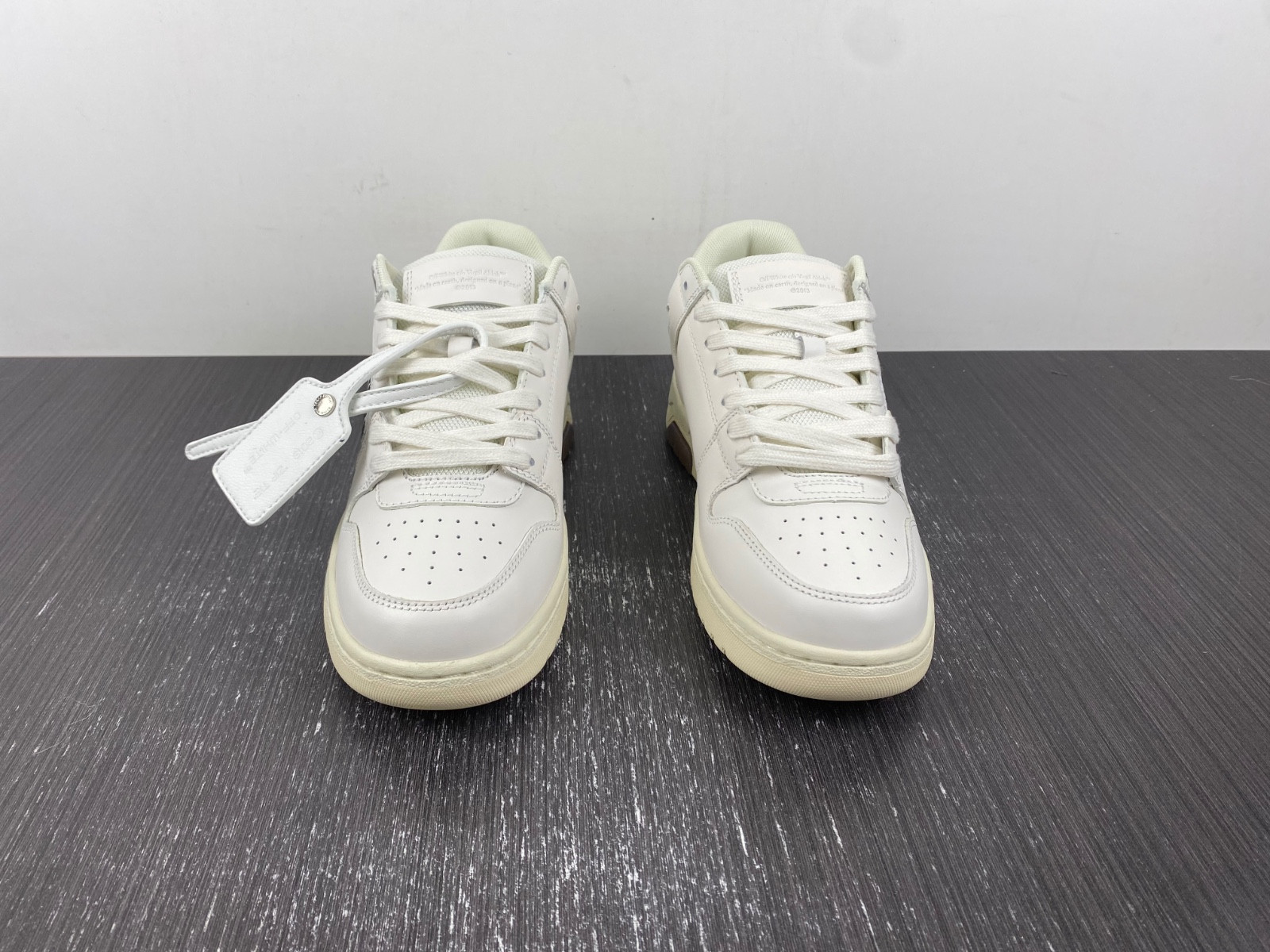 Off-White c/o Virgil Abloh