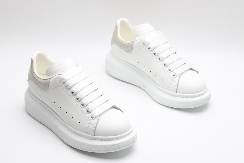 ALEXANDER MCQUEEN SNEAKER