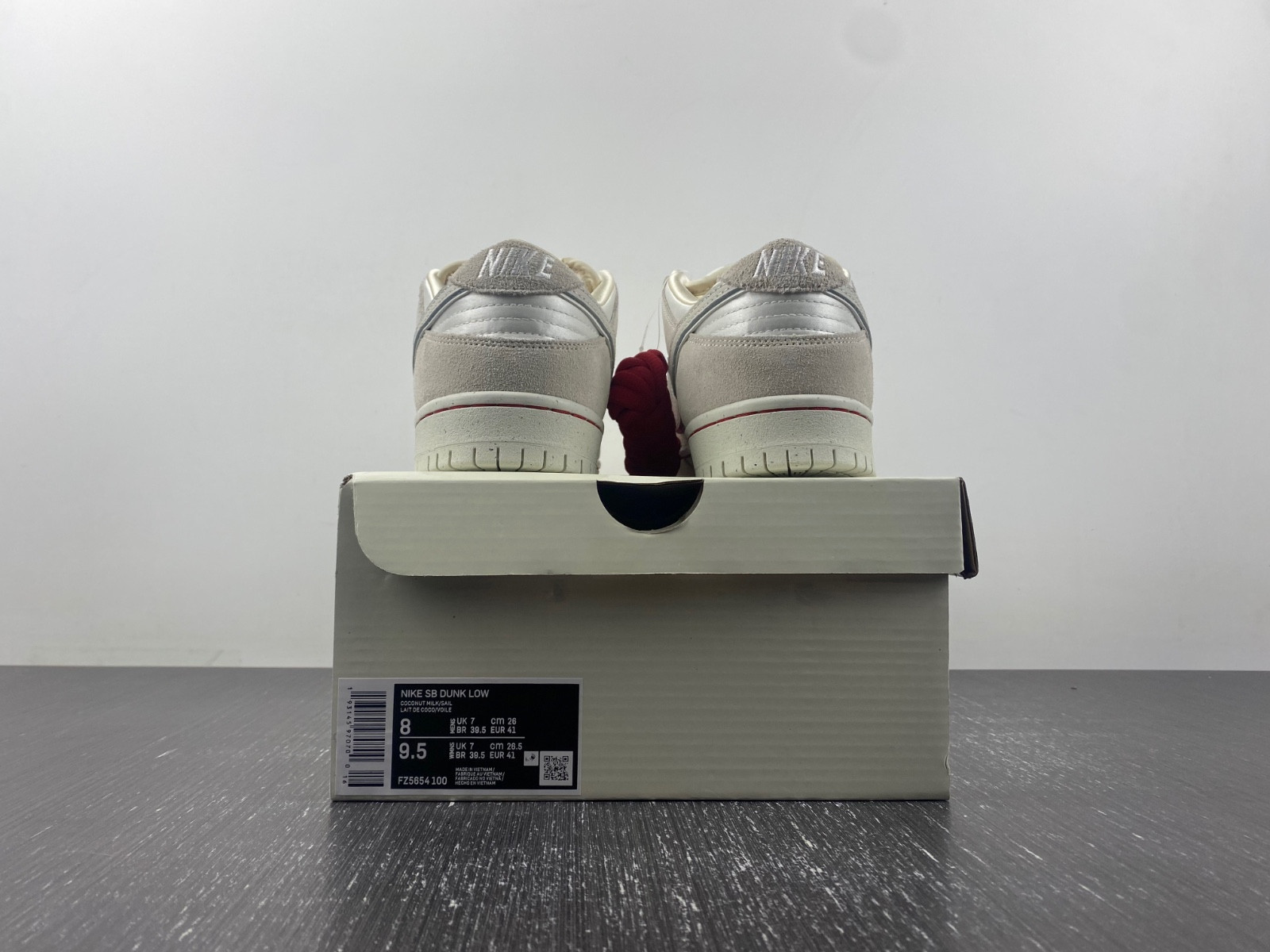 Nike SB Dunk Low City of Love Coconut Milk FZ5654-100