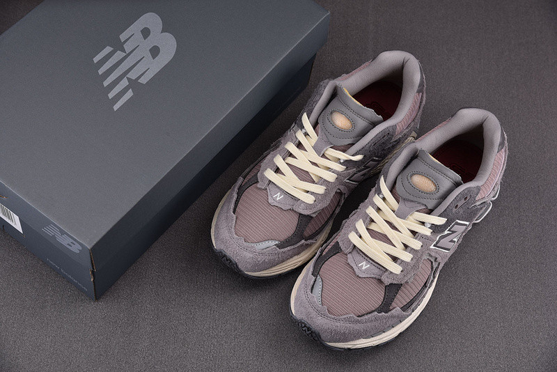 New Balance 2002R "Protection Pack" - M2002RDY