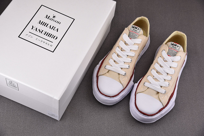 MAISON MIHARA SNEAKERS