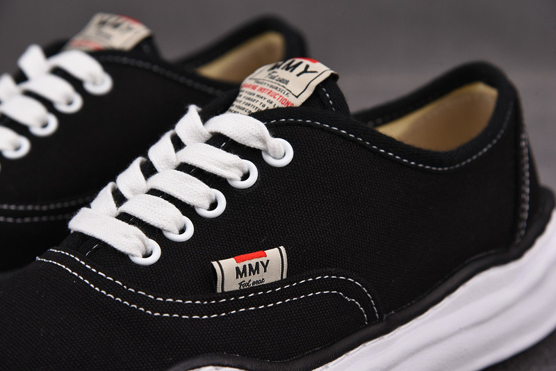 MAISON MIHARA SNEAKERS