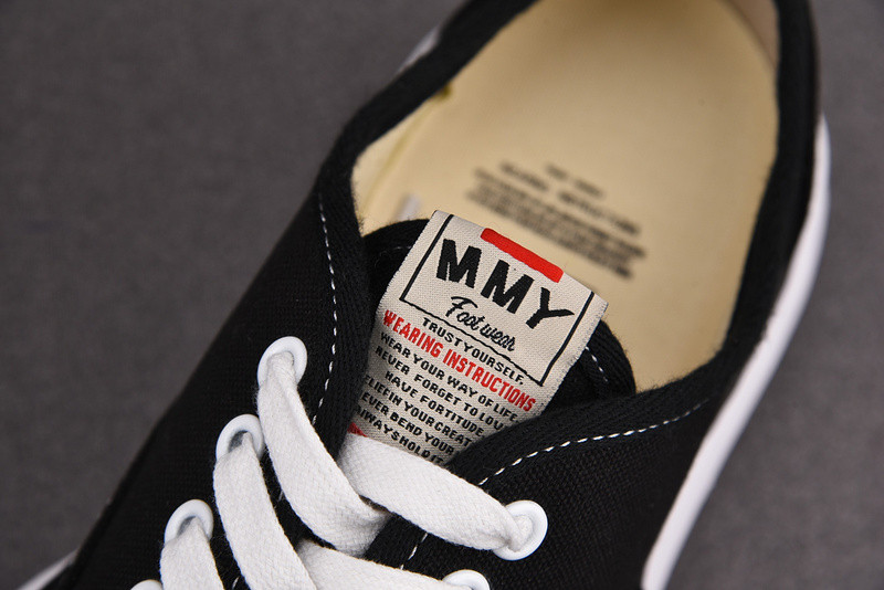 MAISON MIHARA SNEAKERS