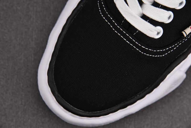 MAISON MIHARA SNEAKERS