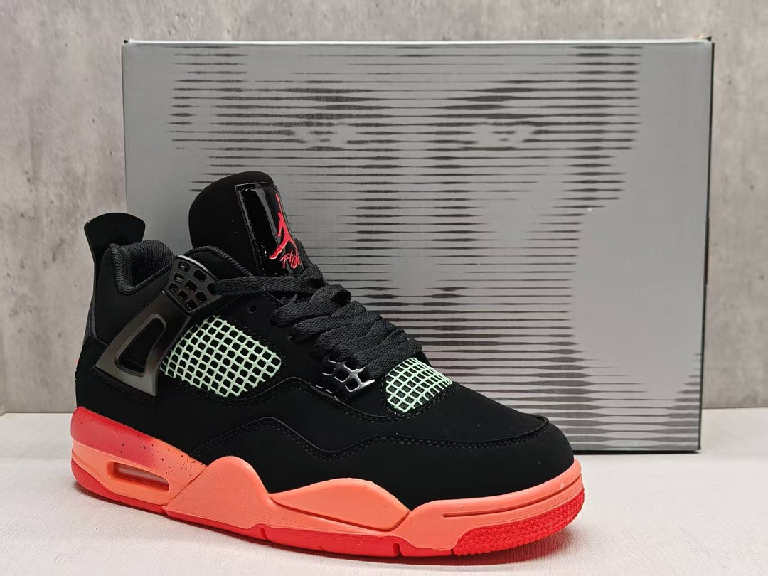 Air Jordan 4 Retro