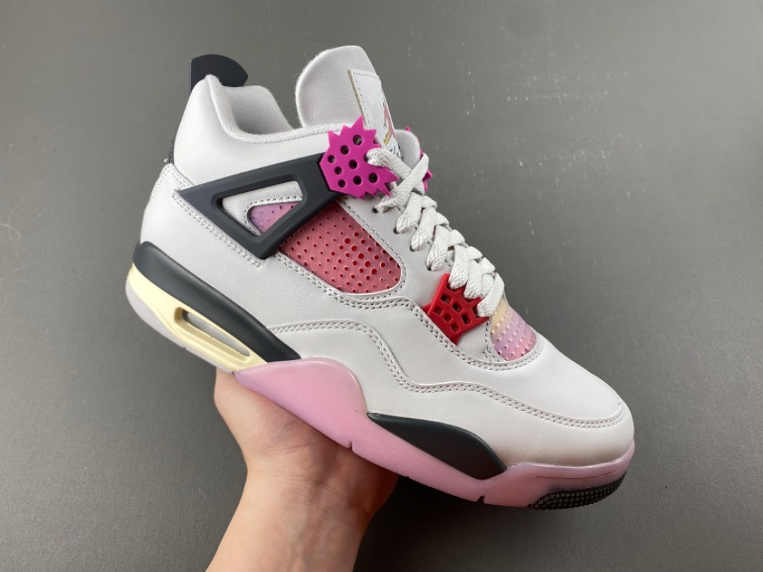 Air Jordan 4 Retro