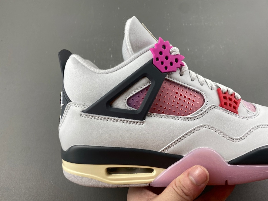 Air Jordan 4 Retro