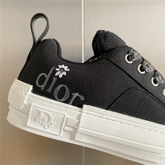 B23 SKATER SNEAKER