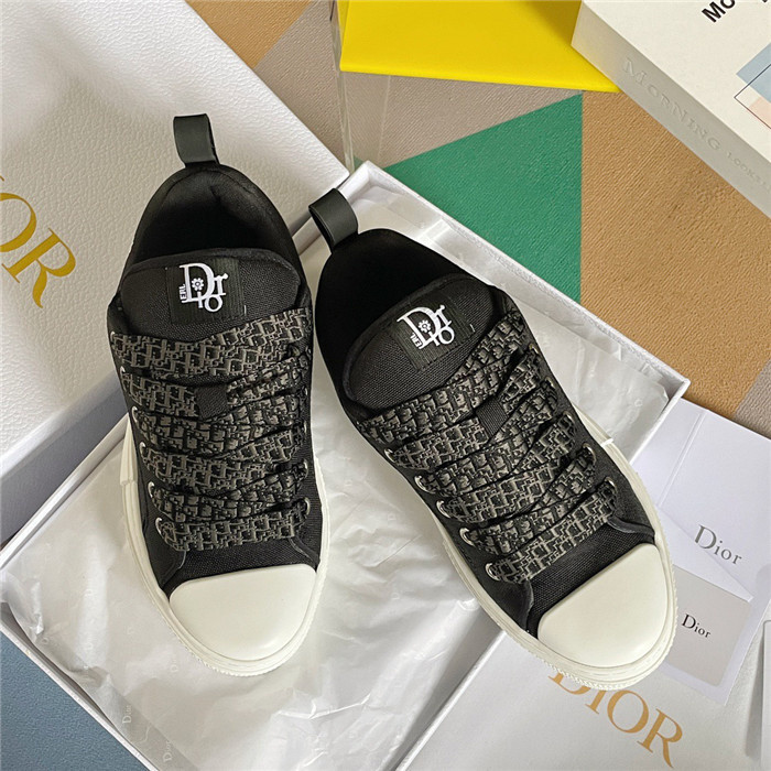 B23 SKATER SNEAKER