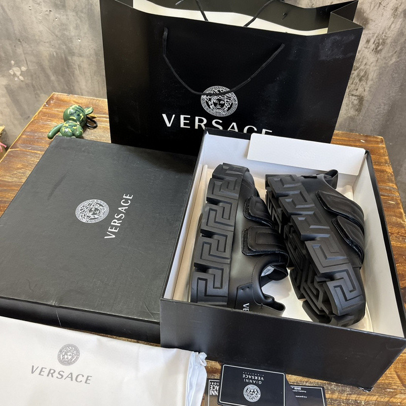 VERSACE SNEAKER