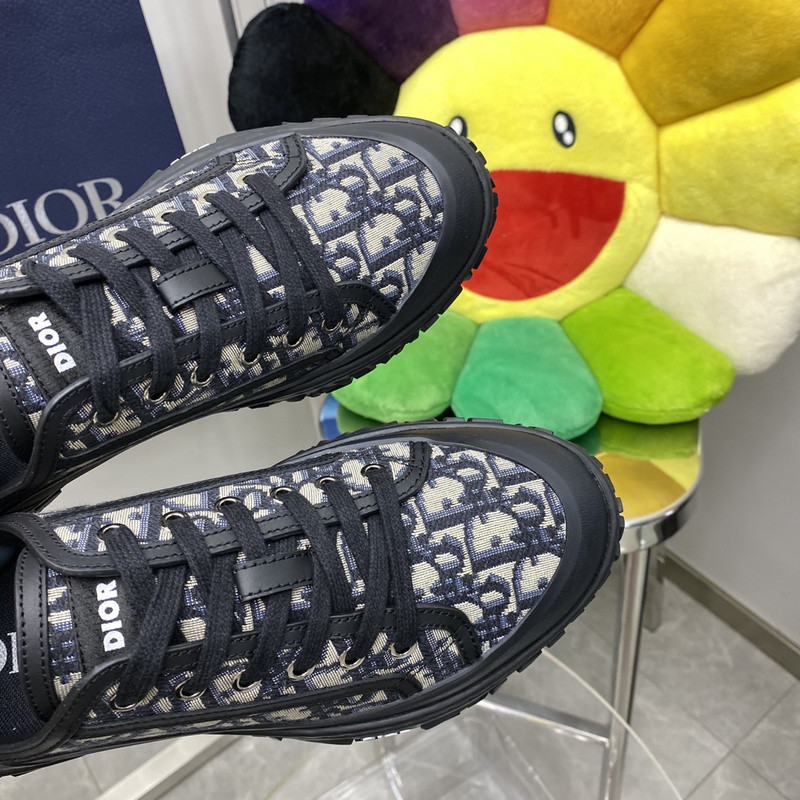 DR B28 SNEAKER