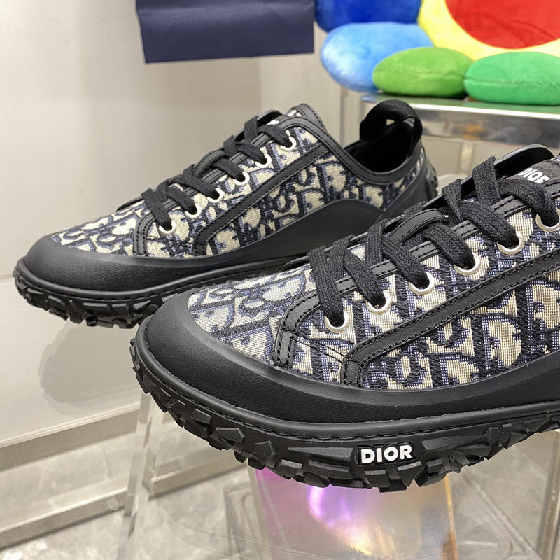 DR B28 SNEAKER